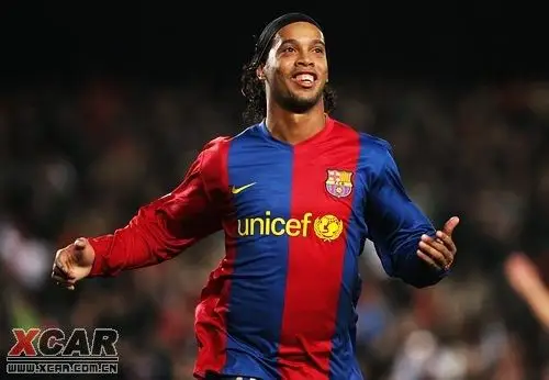 这位来自巴 这位来自巴