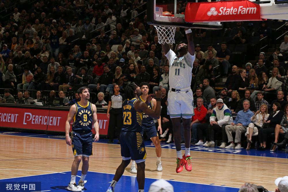 送小礼物的 送小礼物的