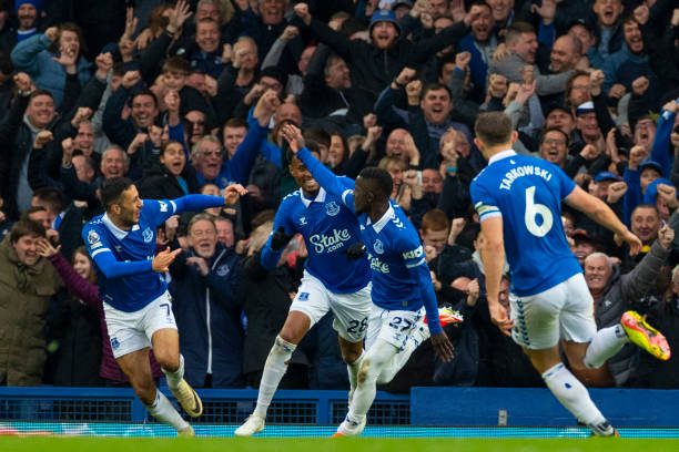 潜伏机会 潜伏机会